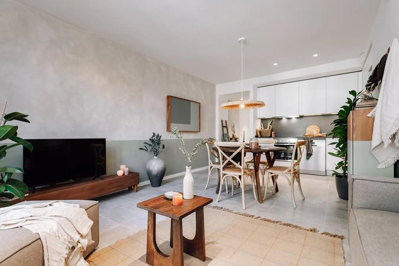 Mojacar - 2 Bedrooms In Eixample Esquerra Barcelona