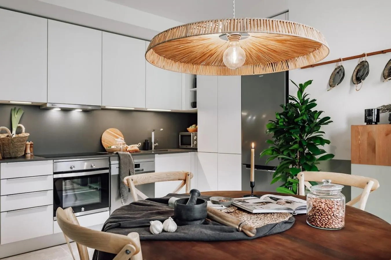 Apartment Mojacar - 2 Bedrooms In Eixample Esquerra Barcelona