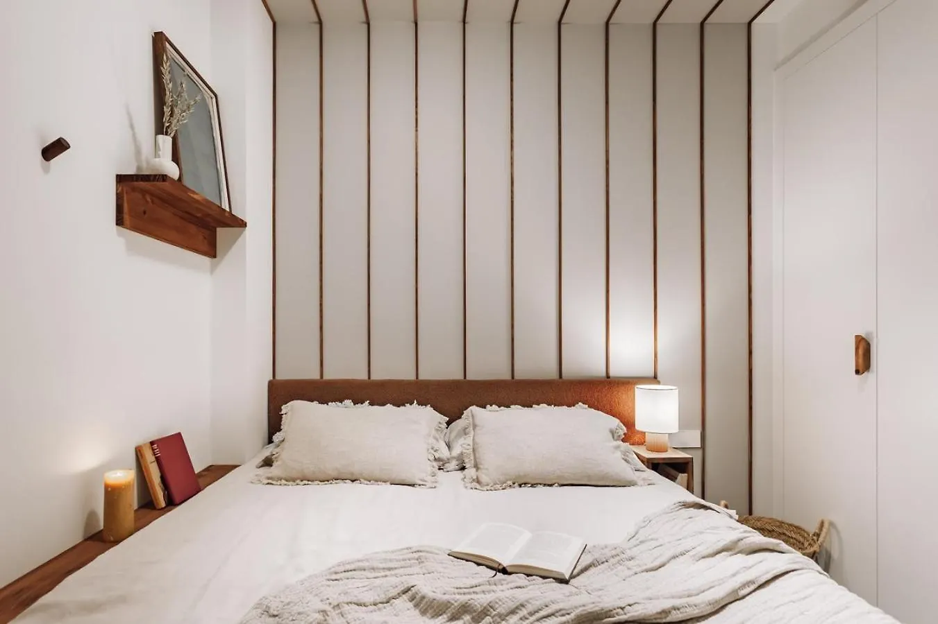 Mojacar - 2 Bedrooms In Eixample Esquerra Barcelona Spain